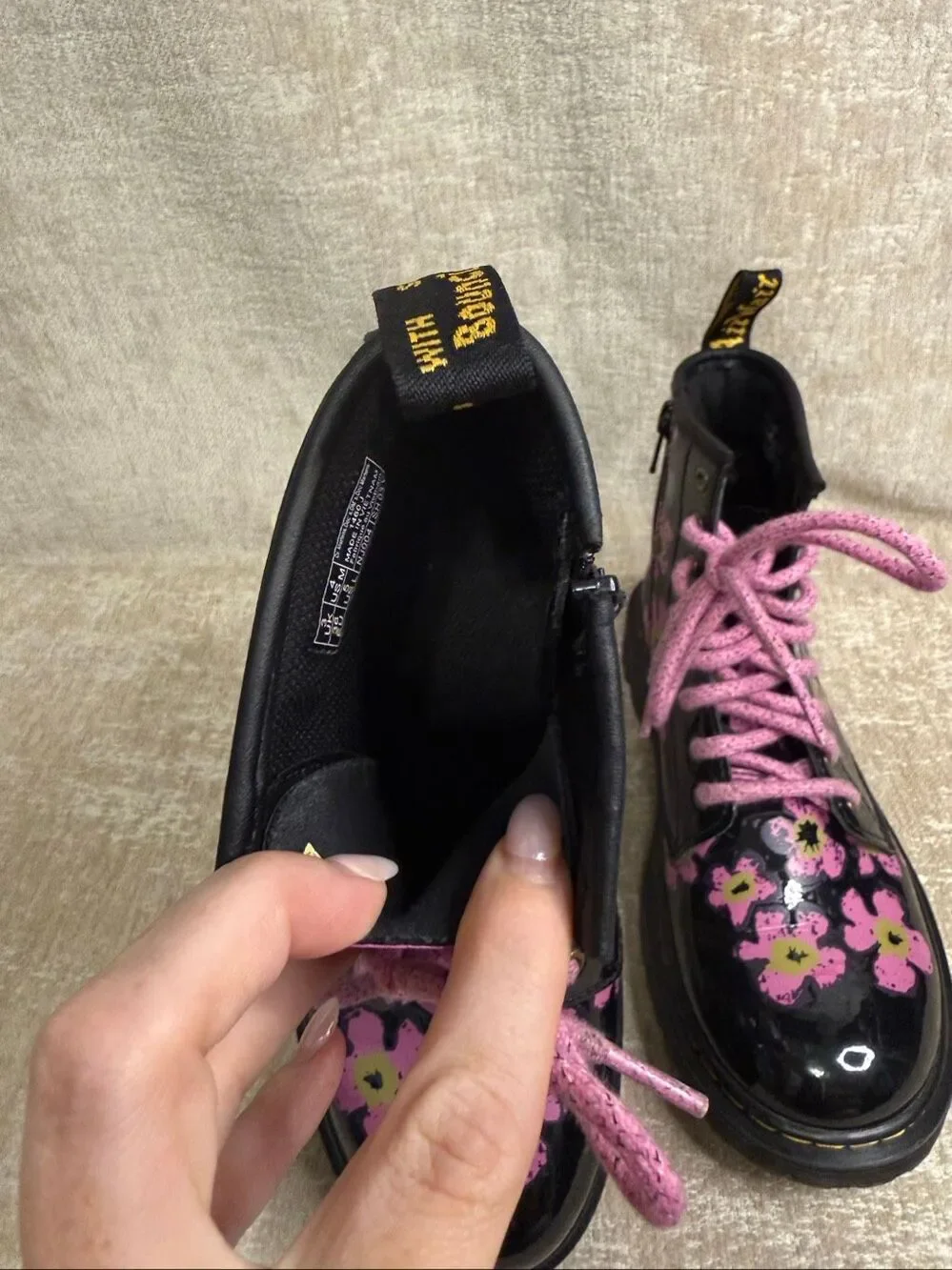 Dr. Martens Kids 1460 Pansy Patent Leather Lace Up Boots Black Pink Size 4